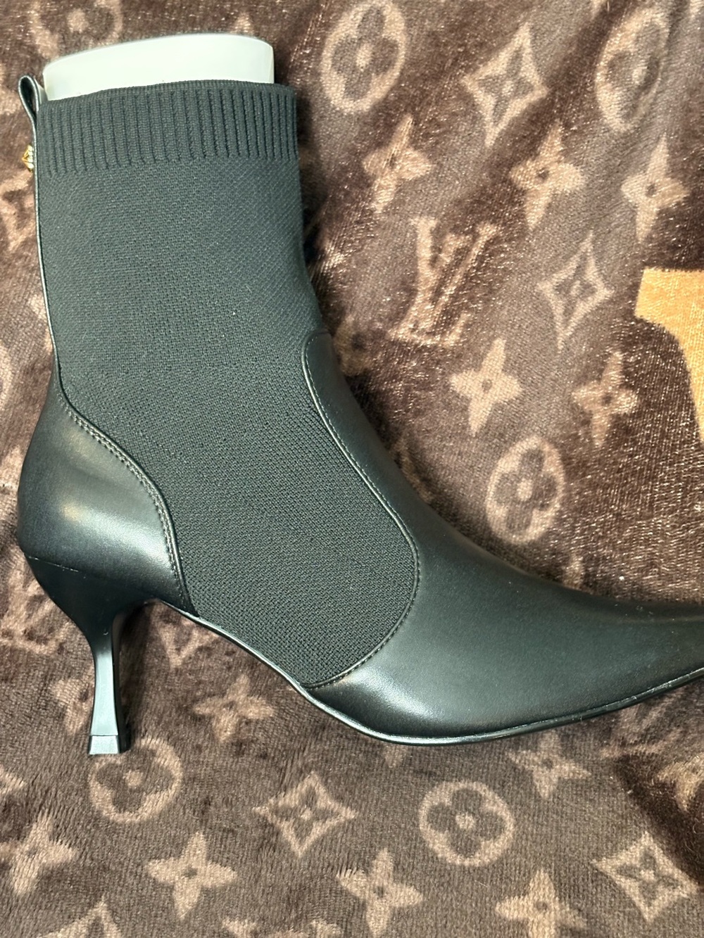 Shoes-8.5 Women's Pointed Black Toe Ankle Boots,Slip On Heeled Short Boots